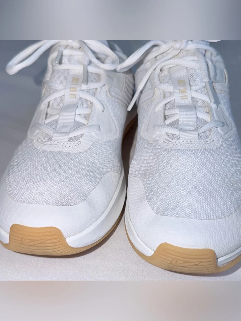 Nike excellent gently